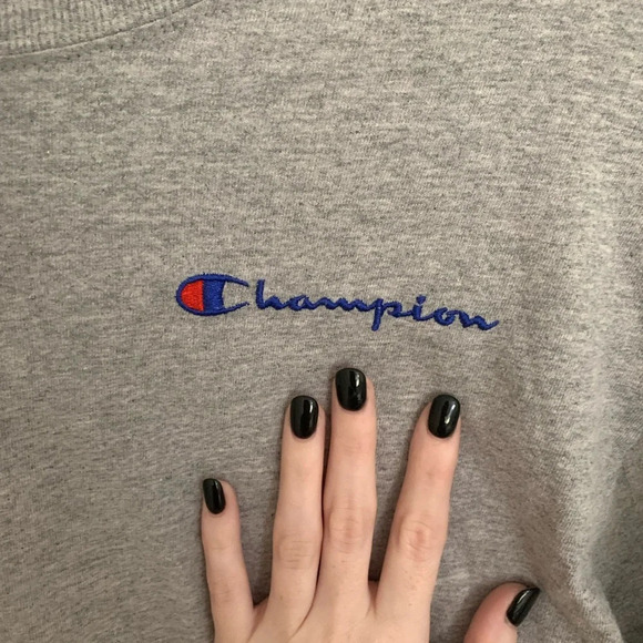 Champion Cropped Tee - Picture 4 of 7